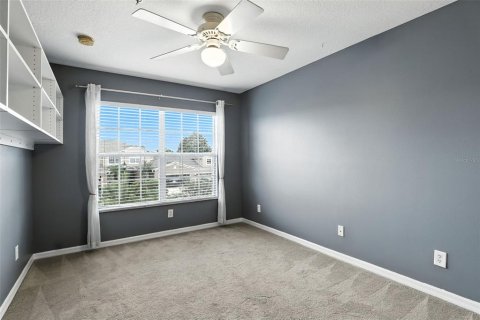 Townhouse in Winter Springs, Florida 3 bedrooms, 177.81 sq.m. № 1888564 - photo 29