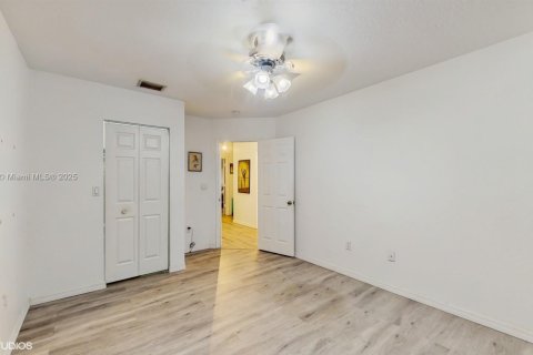 Купить виллу или дом в Дорал, Флорида 1 комната, 243.4м2, № 1937094 - фото 24