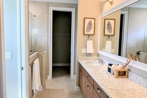 House in Lakeland, Florida 2 bedrooms, 184.88 sq.m. № 1549505 - photo 12