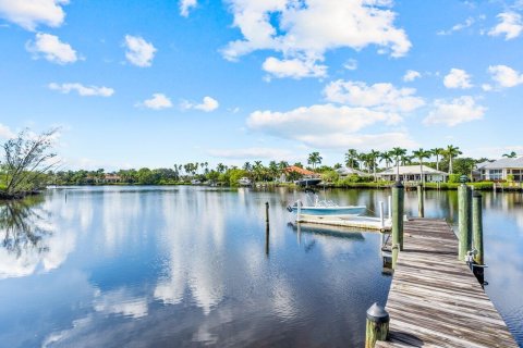 Townhouse in Jupiter, Florida 2 bedrooms, 136.01 sq.m. № 1104743 - photo 1