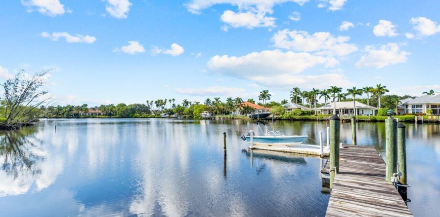 Townhouse in Jupiter, Florida 2 bedrooms, 136.01 sq.m. № 1104743