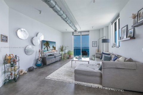 Copropriété à louer à Miami, Floride: 2 chambres, 148.09 m2 № 1945721 - photo 3