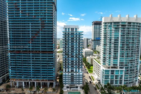 Copropriété à louer à Miami, Floride: 2 chambres, 148.09 m2 № 1945721 - photo 1