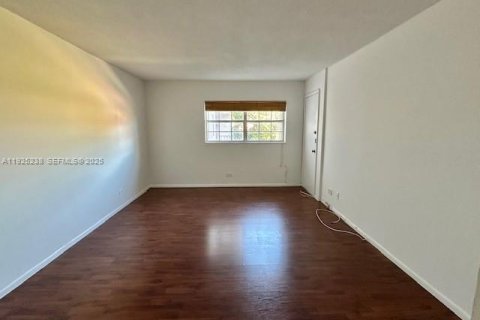 Copropriété à louer à Miami, Floride: 1 chambre, 72.46 m2 № 2039491 - photo 9