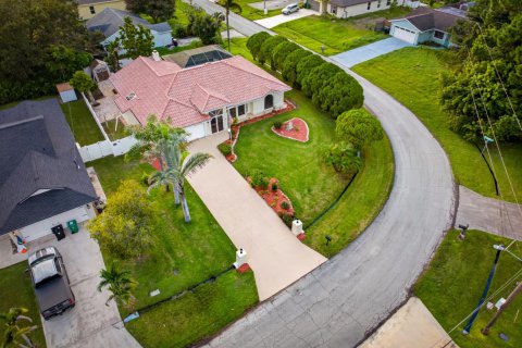 Casa en venta en Port St. Lucie, Florida, 3 dormitorios, 161.09 m2 № 2413016 - foto 7