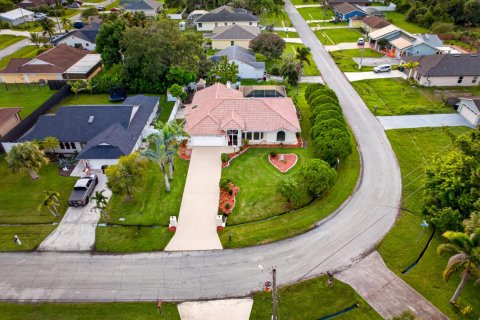 Casa en venta en Port St. Lucie, Florida, 3 dormitorios, 161.09 m2 № 2413016 - foto 5