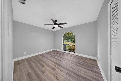 Casa en venta en Port St. Lucie, Florida, 3 dormitorios, 161.09 m2 № 2413016 - foto 13