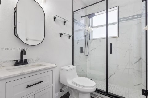 Adosado en alquiler en Miami, Florida, 3 dormitorios, 182 m2 № 1976970 - foto 24