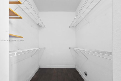 Adosado en alquiler en Miami, Florida, 3 dormitorios, 182 m2 № 1976970 - foto 18