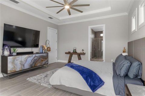 House in San Antonio, Florida 5 bedrooms, 296.17 sq.m. № 2400331 - photo 20