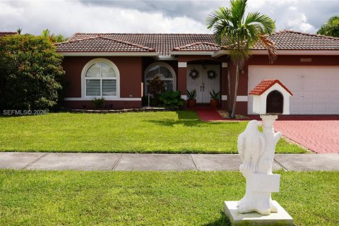 Casa en venta en Miami, Florida, 4 dormitorios, 141.4 m2 № 2050318 - foto 11