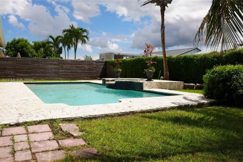 Casa en venta en Miami, Florida, 4 dormitorios, 141.4 m2 № 2050318 - foto 8