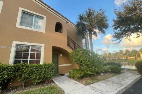 Condominio en alquiler en Tamarac, Florida, 1 dormitorio, 64.2 m2 № 1990239 - foto 18