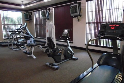 Condominio en alquiler en Tamarac, Florida, 1 dormitorio, 64.2 m2 № 1990239 - foto 24