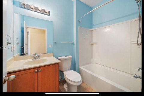 Townhouse in Pompano Beach, Florida 3 bedrooms, 148.46 sq.m. № 2040114 - photo 9