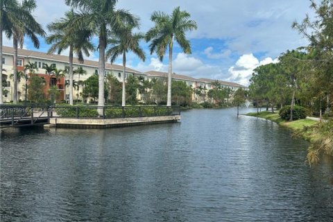 Townhouse in Pompano Beach, Florida 3 bedrooms, 148.46 sq.m. № 2040114 - photo 12