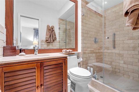 Casa en venta en Key Biscayne, Florida, 4 dormitorios, 398.55 m2 № 2002378 - foto 24