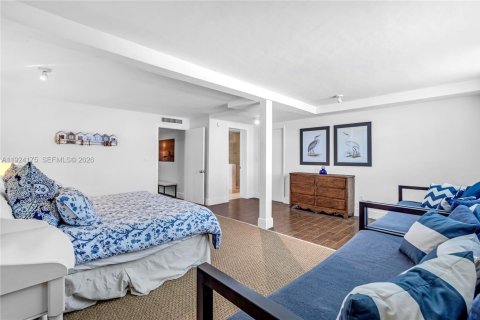 Casa en venta en Key Biscayne, Florida, 4 dormitorios, 398.55 m2 № 2002378 - foto 20