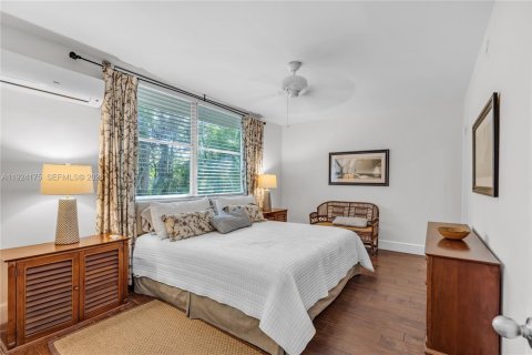 Casa en venta en Key Biscayne, Florida, 4 dormitorios, 398.55 m2 № 2002378 - foto 22