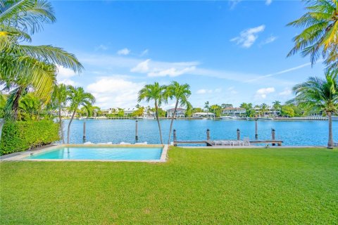 Casa en venta en Key Biscayne, Florida, 4 dormitorios, 398.55 m2 № 2002378 - foto 29