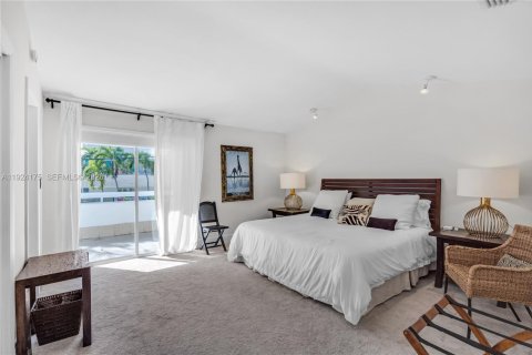 Casa en venta en Key Biscayne, Florida, 4 dormitorios, 398.55 m2 № 2002378 - foto 11