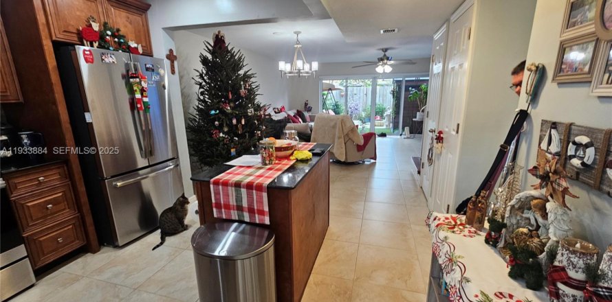 Condo in Hollywood, Florida, 3 bedrooms  № 1992269