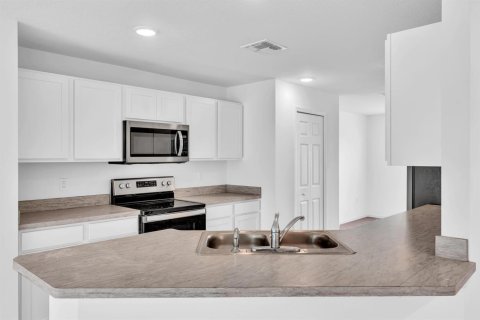 Villa ou maison à vendre à Port St. Lucie, Floride: 3 chambres, 145.11 m2 № 2290080 - photo 26