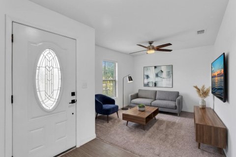 Villa ou maison à vendre à Port St. Lucie, Floride: 3 chambres, 145.11 m2 № 2290080 - photo 13