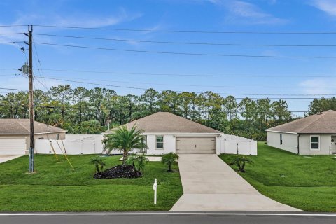 Villa ou maison à Port St. Lucie, Floride 3 chambres, 145.11 m2 № 2290080