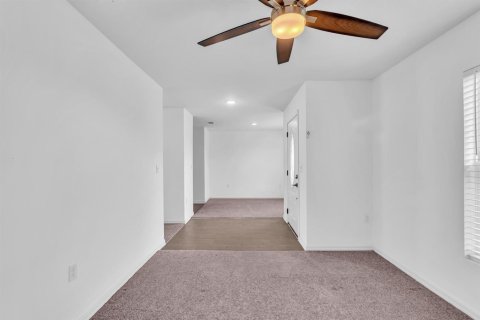 Villa ou maison à vendre à Port St. Lucie, Floride: 3 chambres, 145.11 m2 № 2290080 - photo 15