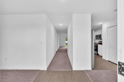 Villa ou maison à vendre à Port St. Lucie, Floride: 3 chambres, 145.11 m2 № 2290080 - photo 11