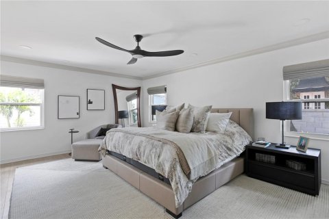 House in Tampa, Florida 3 bedrooms, 196.95 sq.m. № 1795431 - photo 25