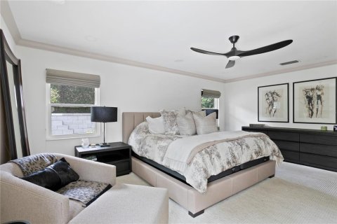 House in Tampa, Florida 3 bedrooms, 196.95 sq.m. № 1795431 - photo 24