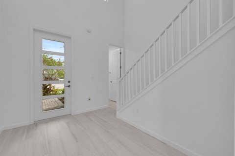 Casa en venta en Port St. Lucie, Florida, 4 dormitorios, 249.91 m2 № 2085678 - foto 5