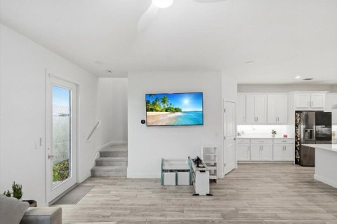 Casa en venta en Port St. Lucie, Florida, 3 dormitorios, 178 m2 № 2078352 - foto 18
