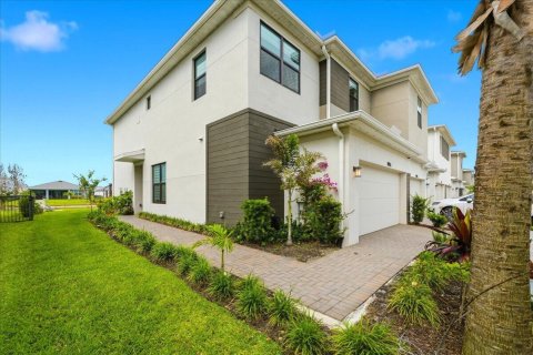 Casa en venta en Port St. Lucie, Florida, 3 dormitorios, 178 m2 № 2078352 - foto 3