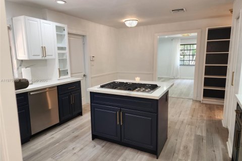 Casa en venta en Pinecrest, Florida, 6 dormitorios, 397.81 m2 № 2042749 - foto 6