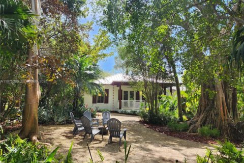 Casa en venta en Pinecrest, Florida, 6 dormitorios, 397.81 m2 № 2042749 - foto 29