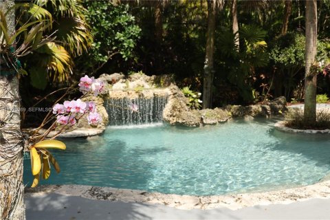Casa en venta en Pinecrest, Florida, 6 dormitorios, 397.81 m2 № 2042749 - foto 24