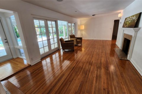 Casa en venta en Pinecrest, Florida, 6 dormitorios, 397.81 m2 № 2042749 - foto 11