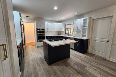 Casa en venta en Pinecrest, Florida, 6 dormitorios, 397.81 m2 № 2042749 - foto 7