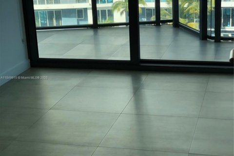Condo in Miami, Florida, 3 bedrooms  № 1852421 - photo 23