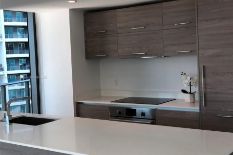 Condo in Miami, Florida, 3 bedrooms  № 1852421 - photo 5