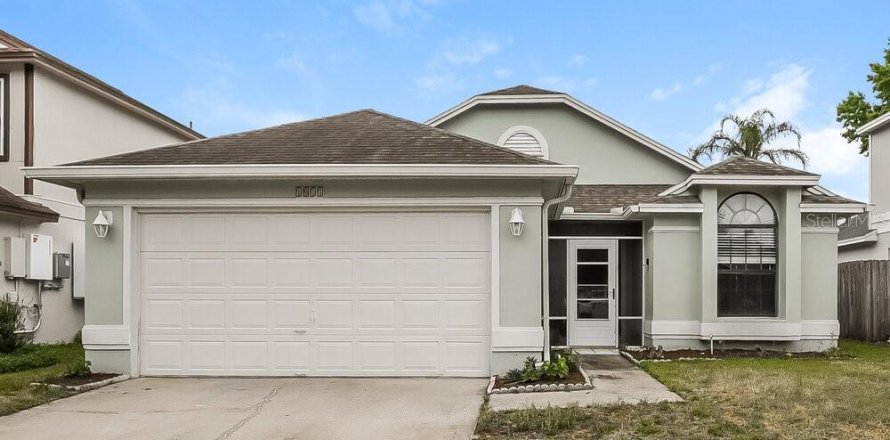 Villa ou maison à Oviedo, Floride 3 chambres, 123 m2 № 2092039