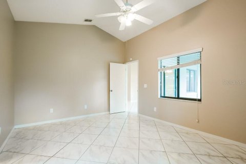 Villa ou maison à louer à Oviedo, Floride: 3 chambres, 123 m2 № 2092039 - photo 11