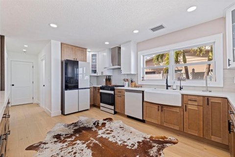 Casa en venta en Saint Petersburg, Florida, 3 dormitorios, 237.27 m2 № 2097344 - foto 19