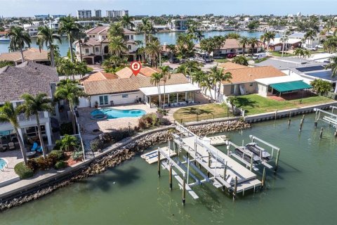 Casa en venta en Saint Petersburg, Florida, 3 dormitorios, 237.27 m2 № 2097344 - foto 6