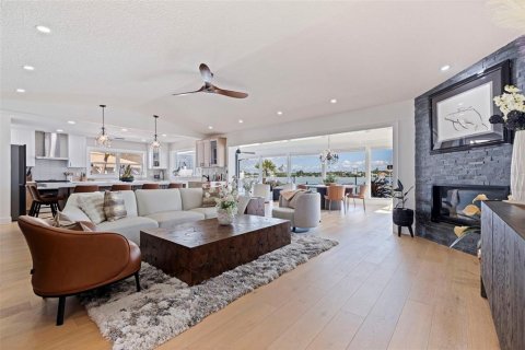Casa en venta en Saint Petersburg, Florida, 3 dormitorios, 237.27 m2 № 2097344 - foto 11