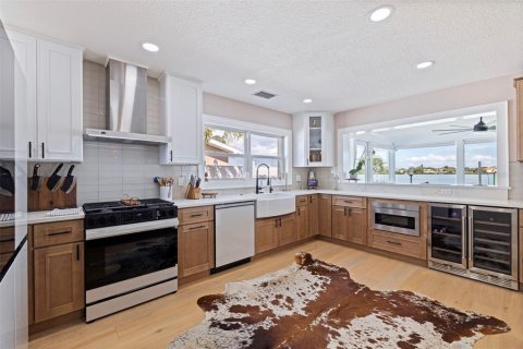 Casa en venta en Saint Petersburg, Florida, 3 dormitorios, 237.27 m2 № 2097344 - foto 16