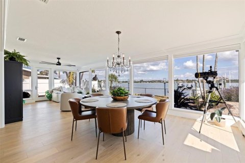 Casa en venta en Saint Petersburg, Florida, 3 dormitorios, 237.27 m2 № 2097344 - foto 22